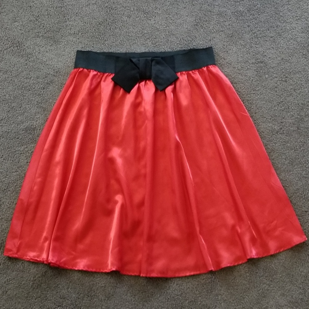 Color Lounge red satin swing skirt